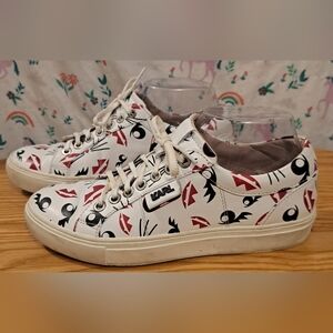 Karl Lagerfeld White Leather Lips & Lashes Everyday Casual Sneaker Shoe SZ 7